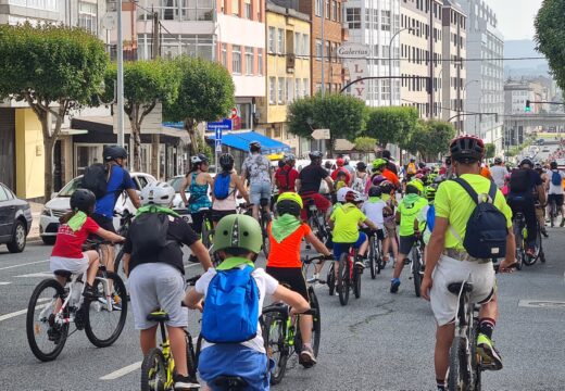 Algo máis de 1.200 escolares da cidade participaron hoxe na Marcha Ciclista Escolar